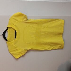 Lululemon top